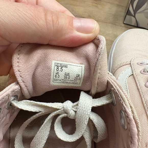 Vans Women's Light Pink Canvas Sneakers - Picture 4 of 4